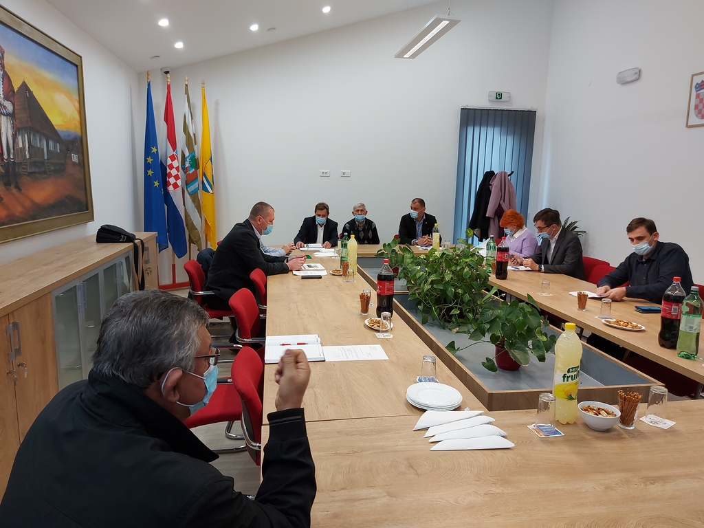 Predstavnici Vukovarsko - srijemske županije susreli su se s načelnikom Općine Josipom Krnić i njegovim suradnicima