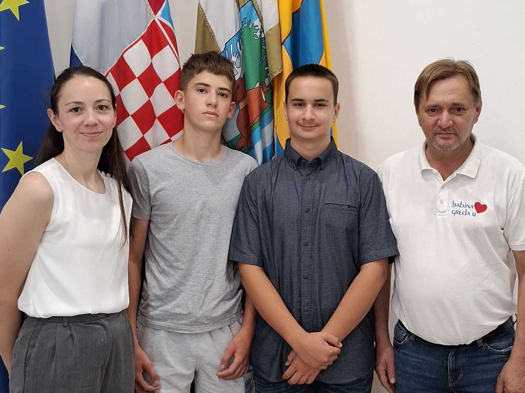 Vrijedne nagrade učenicima Osnovne škole "Mijat Stojanović"